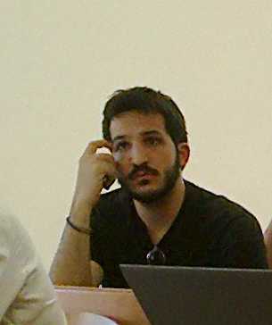 studente-5-14apr.jpg (7430 byte)