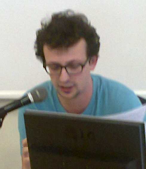 studente4-14apr.jpg (15656 byte)
